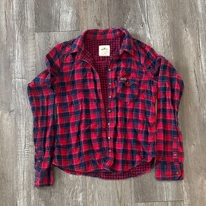 Hollister Red and Navy Plaid Button-Up Shirt